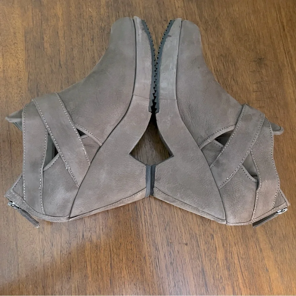 Eileen Fisher Brown Suede Ankle Wedge Heel 6.5